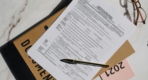 pexels-leeloothefirst-6929017